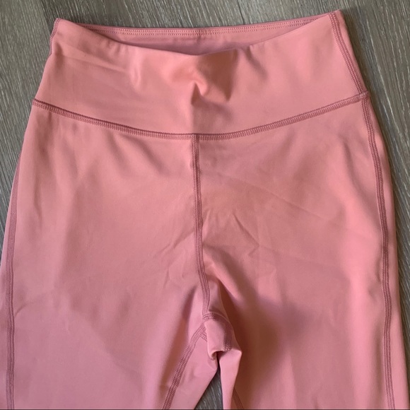 NEW!!kittenish Ruched premium leggings - Picture 6 of 14